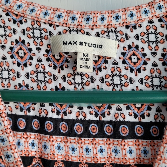 Max Studio blouse - Picture 2 of 5